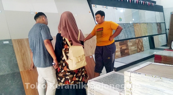 Pusat Keramik Toko Keramik Bojonegoro